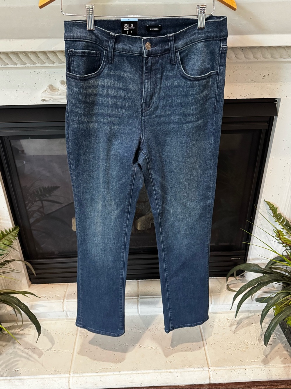 🆕 Express Women’s Dark Wash Boot Cut Jeans